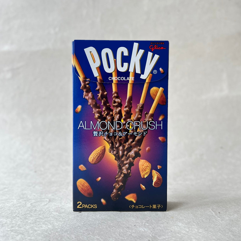 
                  
                    Pocky al Cioccolato e Granella di Mandorle - Glico (46g) | Todoku Japan
                  
                