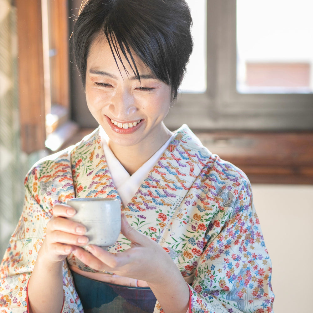 
                  
                    Tè Verde con Riso Integrale e Matcha (Genmaicha) - Kunitaro (39.6g-22pz) Scad. 03/02/2022. Megumi Takayama Beve il Tè
                  
                