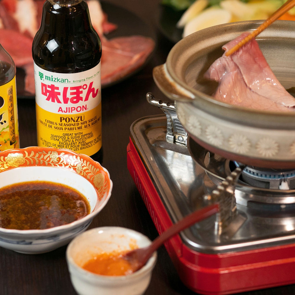 
                  
                    Daikon Grattugiato con Carota e Peperoncino (Momiji Oroshi) - House Foods (75g) | Todoku Japan. Con shabushabu e ajipon
                  
                