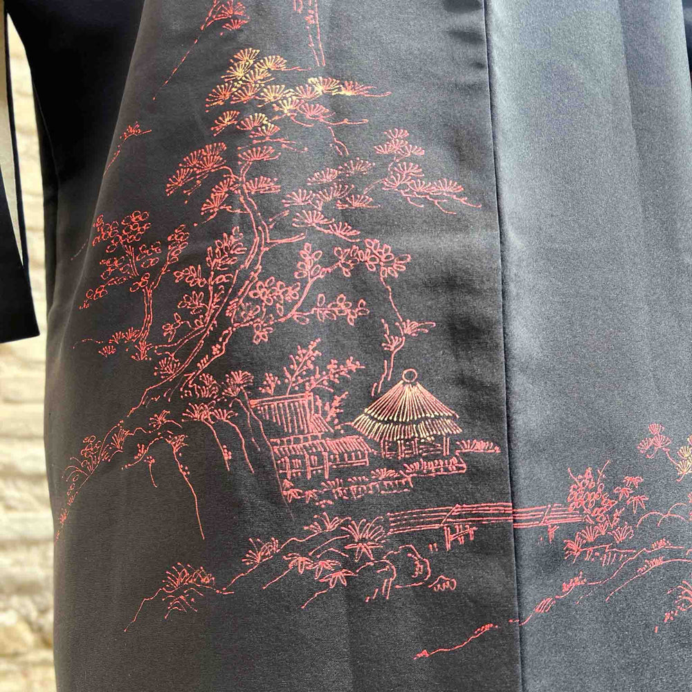 
                  
                    Haori D’Epoca In Seta Giacca Per Kimono Nero - Todoku Japan
                  
                
